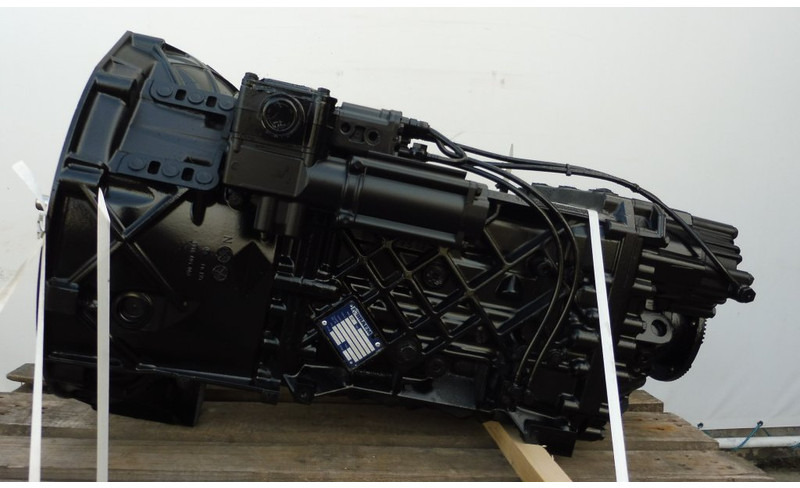 ZF 16S1820TO - Sebességváltó - Teherautó: 1 kép. ZF 16S1820TO - Sebességváltó - Teherautó: 1 kép.