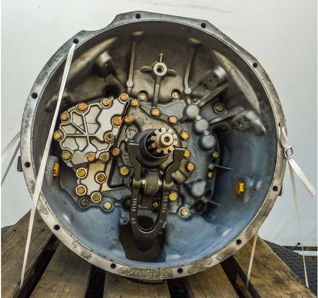 ZF 16S1820TO - Sebességváltó - Teherautó: 2 kép. ZF 16S1820TO - Sebességváltó - Teherautó: 2 kép.