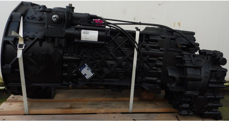 ZF 16S2221TD+IT - Sebességváltó - Teherautó: 1 kép. ZF 16S2221TD+IT - Sebességváltó - Teherautó: 1 kép.