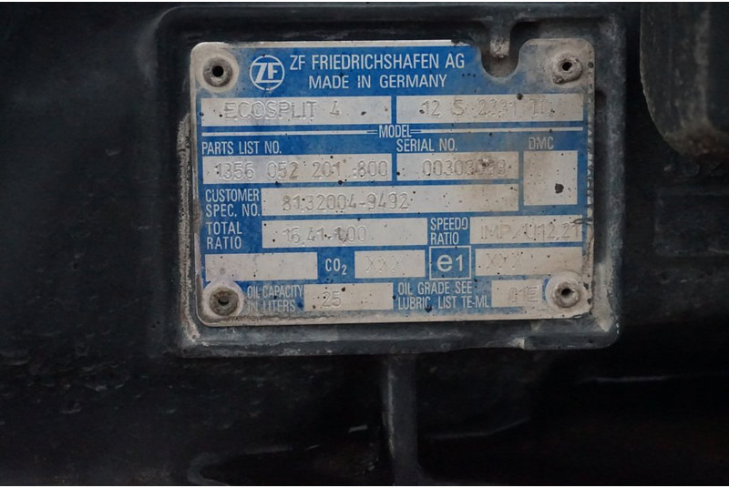 ZF 16S2331TD+IT3 81.32004-6425 - Sebességváltó - Teherautó: 5 kép. ZF 16S2331TD+IT3 81.32004-6425 - Sebességváltó - Teherautó: 5 kép.
