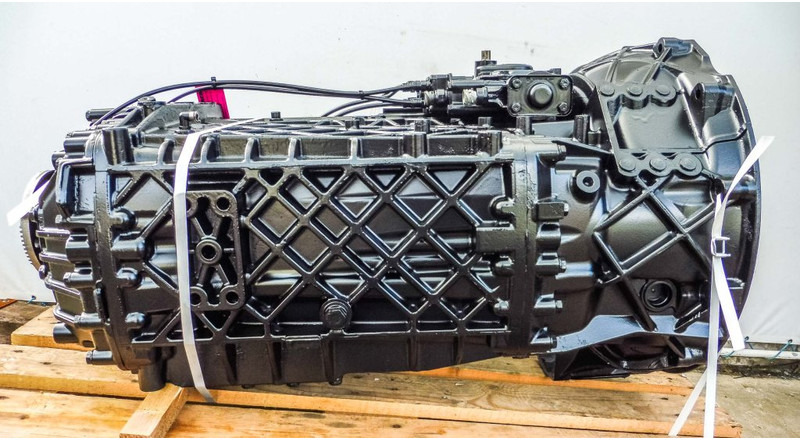 ZF 16S2520TO CGS CARBON M12 - Sebességváltó - Teherautó: 3 kép. ZF 16S2520TO CGS CARBON M12 - Sebességváltó - Teherautó: 3 kép.
