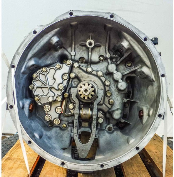 ZF 16S2520TO CGS CARBON M12 - Sebességváltó - Teherautó: 2 kép. ZF 16S2520TO CGS CARBON M12 - Sebességváltó - Teherautó: 2 kép.