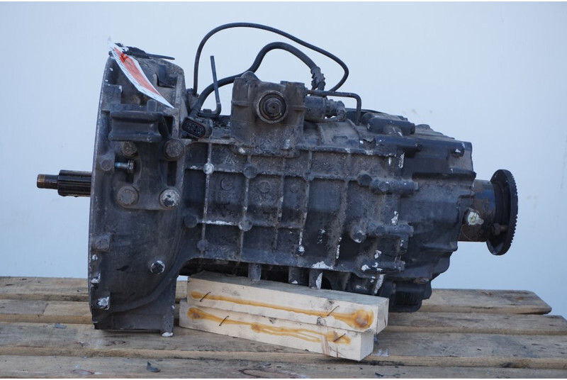 ZF 6S800OD TGL - 81.32004-6180 - Sebességváltó - Teherautó: 1 kép. ZF 6S800OD TGL - 81.32004-6180 - Sebességváltó - Teherautó: 1 kép.