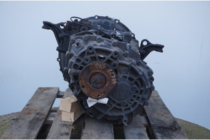 ZF 6S800OD TGL 81.32004-6180 - Sebességváltó - Teherautó: 4 kép. ZF 6S800OD TGL 81.32004-6180 - Sebességváltó - Teherautó: 4 kép.