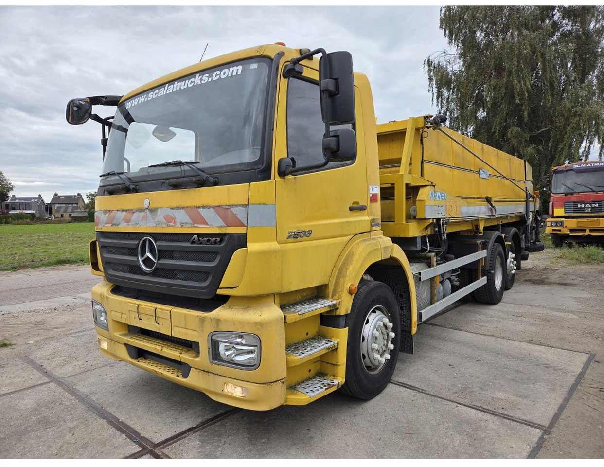 MERCEDES AXOR 2533 6X2 CHASSIS LOW MILEAGE - Alvaz teherautó, Hóeltakarító gép: 1 kép. MERCEDES AXOR 2533 6X2 CHASSIS LOW MILEAGE - Alvaz teherautó, Hóeltakarító gép: 1 kép.