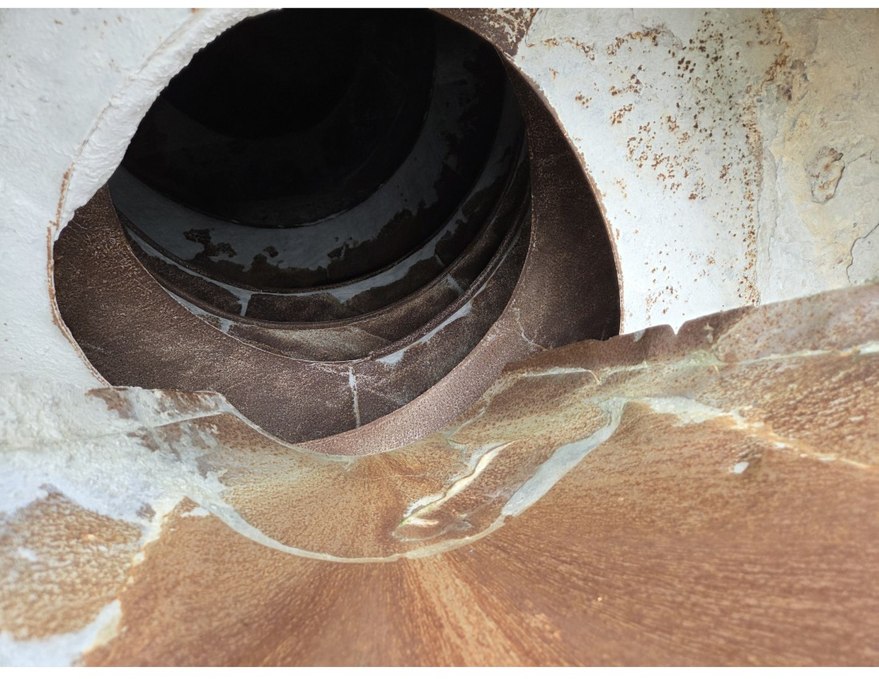 Renault C430 8X4 CONCRETE MIXER MANUAL GEARBOX - Betonmixer: 5 kép. Renault C430 8X4 CONCRETE MIXER MANUAL GEARBOX - Betonmixer: 5 kép.