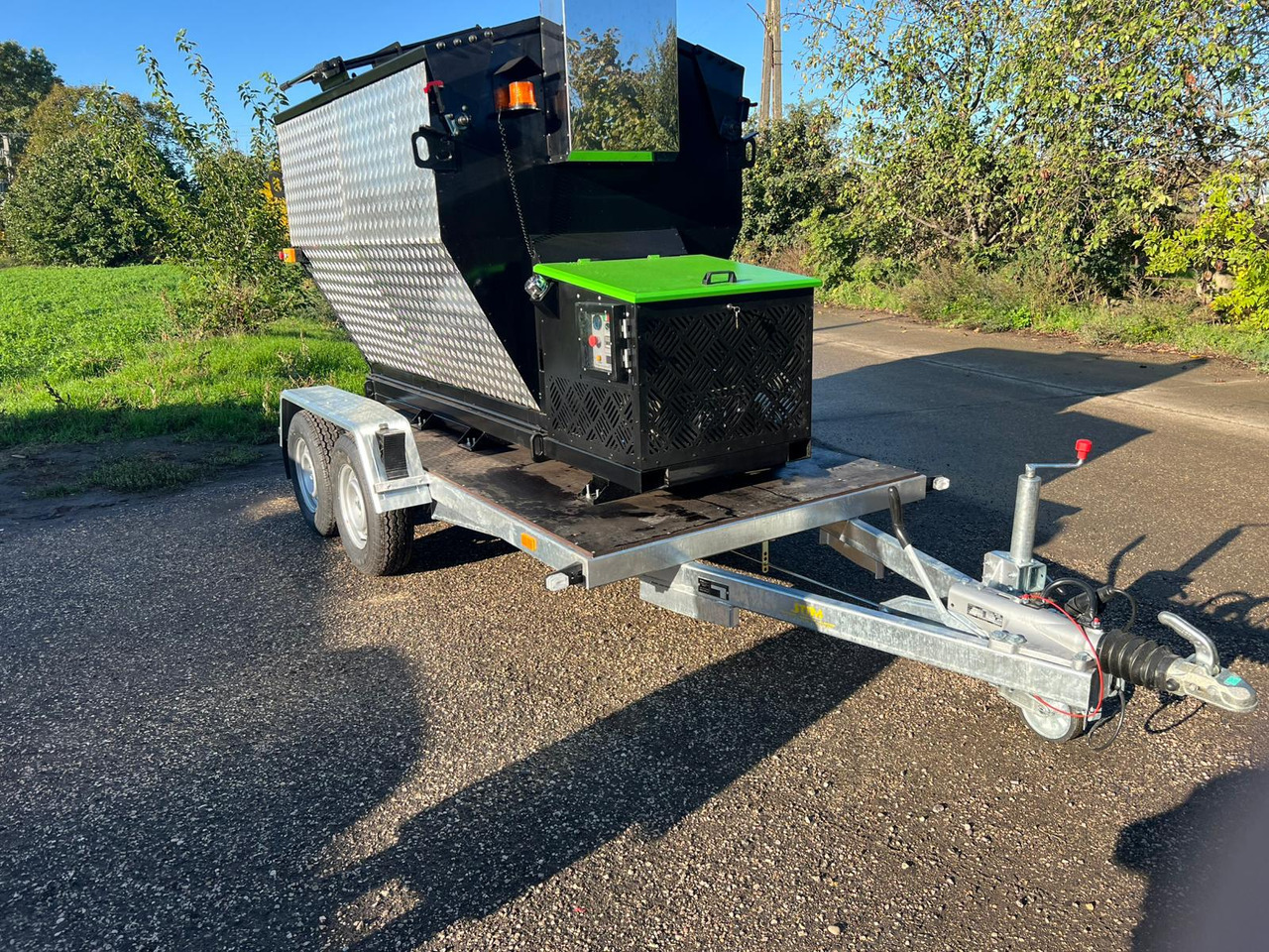 TICAB Asphalt Hot Box from the Manufacturer for 2,8 t, termiskais bunkurs asfaltam HB-2 - Aszfaltozó gép: 5 kép. TICAB Asphalt Hot Box from the Manufacturer for 2,8 t, termiskais bunkurs asfaltam HB-2 - Aszfaltozó gép: 5 kép.