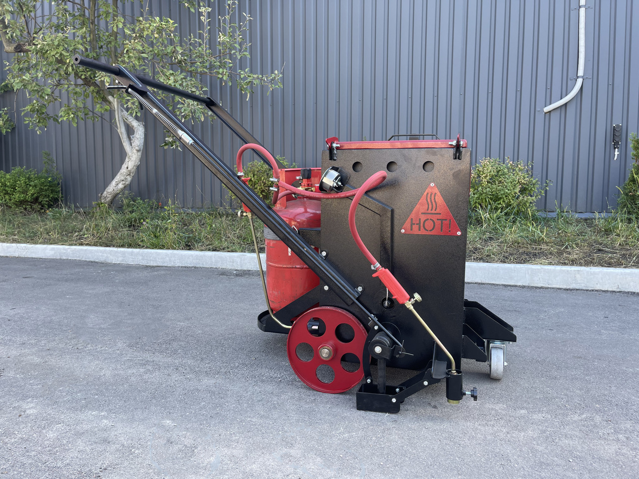 TICAB Manufacturer, Mini Crack Sealing Machine , Hand Push Crack Fill Machine - Bitumenszóró: 1 kép. TICAB Manufacturer, Mini Crack Sealing Machine , Hand Push Crack Fill Machine - Bitumenszóró: 1 kép.