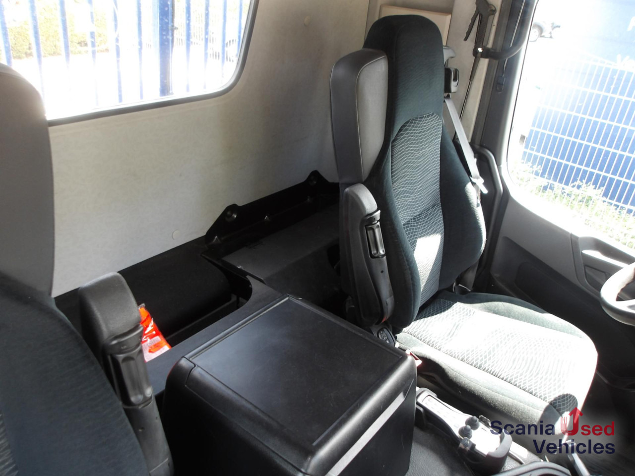 MERCEDES-BENZ Arocs 1846 - GERGEN TAK20 OK ADONIS - 4x2 - Billenőplatós teherautó: 2 kép. MERCEDES-BENZ Arocs 1846 - GERGEN TAK20 OK ADONIS - 4x2 - Billenőplatós teherautó: 2 kép.