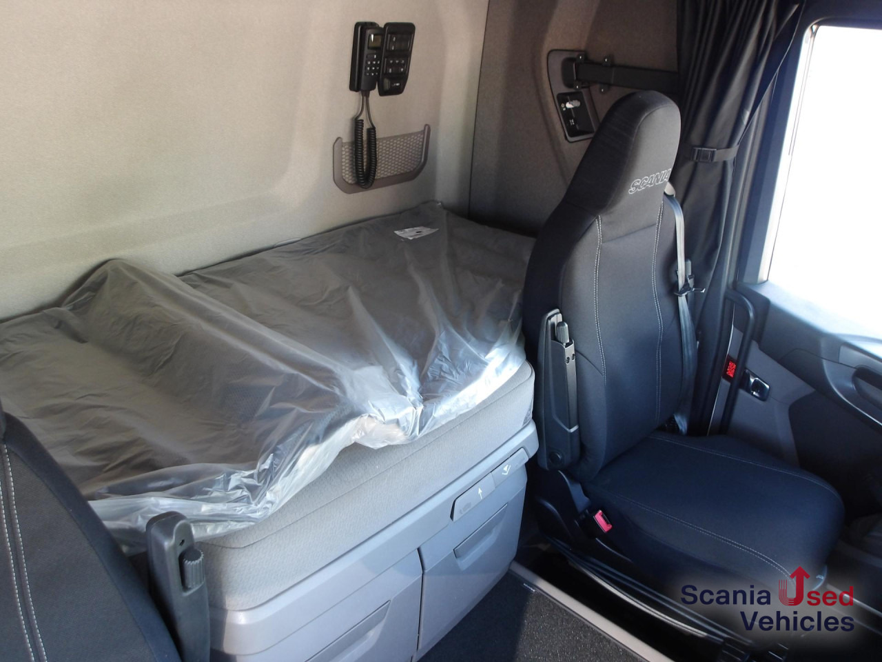 SCANIA R450 NA - ADR FL - HIGHLINE - ALCOA - ACC - Nyergesvontató: 3 kép. SCANIA R450 NA - ADR FL - HIGHLINE - ALCOA - ACC - Nyergesvontató: 3 kép.
