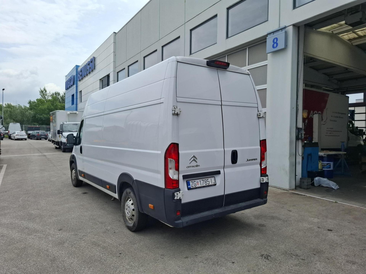 CITROEN Jumper 2.2 HDI - Kisbusz: 4 kép. CITROEN Jumper 2.2 HDI - Kisbusz: 4 kép.