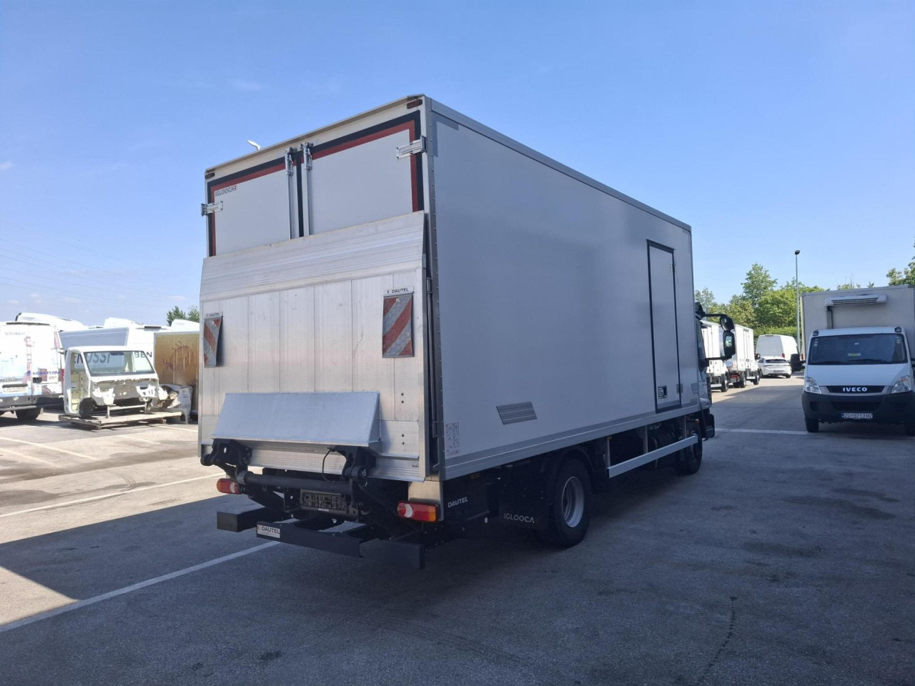 IVECO Eurocargo ML120EL21/P - Hűtős teherautó: 3 kép. IVECO Eurocargo ML120EL21/P - Hűtős teherautó: 3 kép.