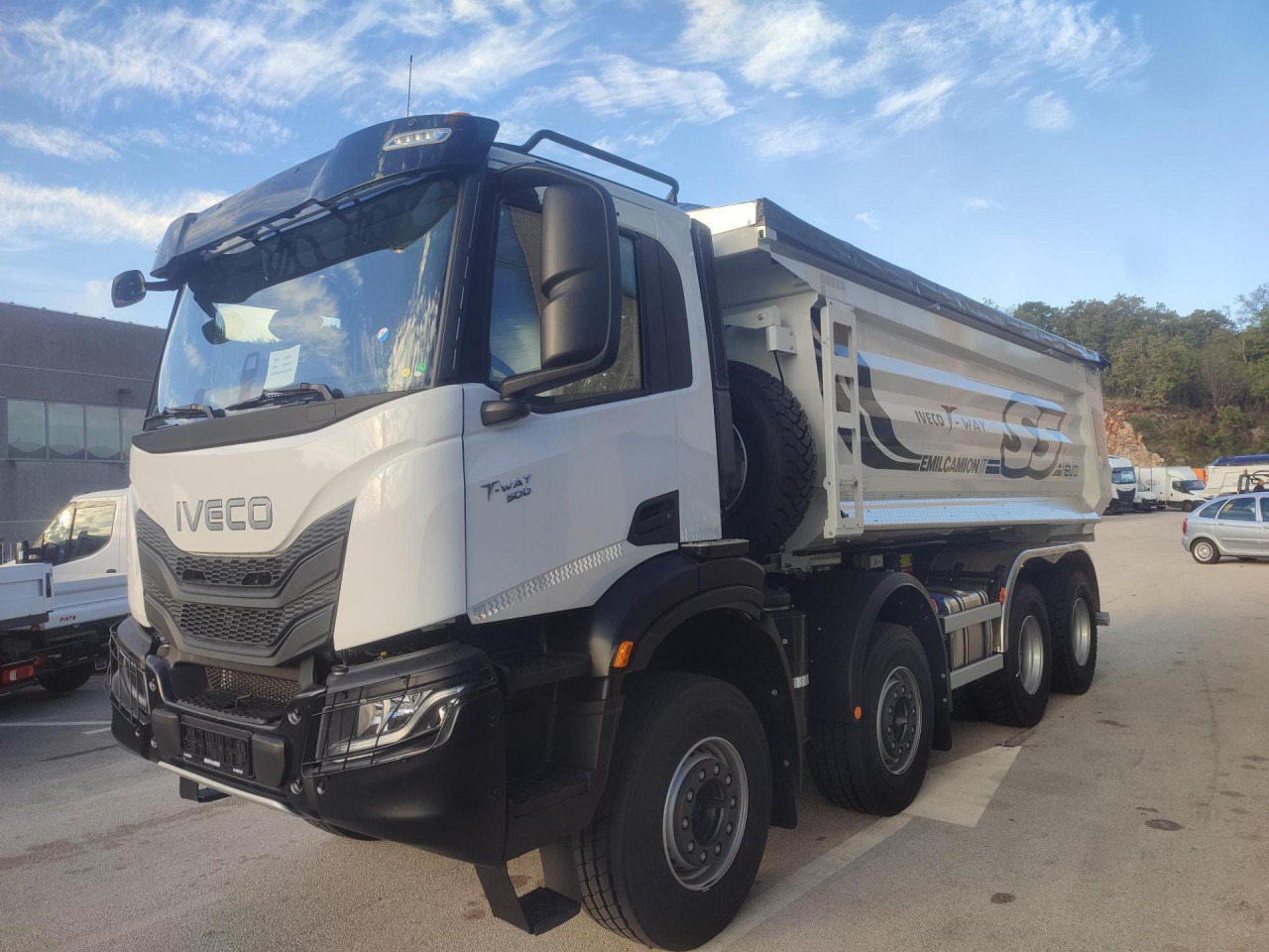IVECO T-Way AD410T50 - Billenőplatós teherautó: 1 kép. IVECO T-Way AD410T50 - Billenőplatós teherautó: 1 kép.