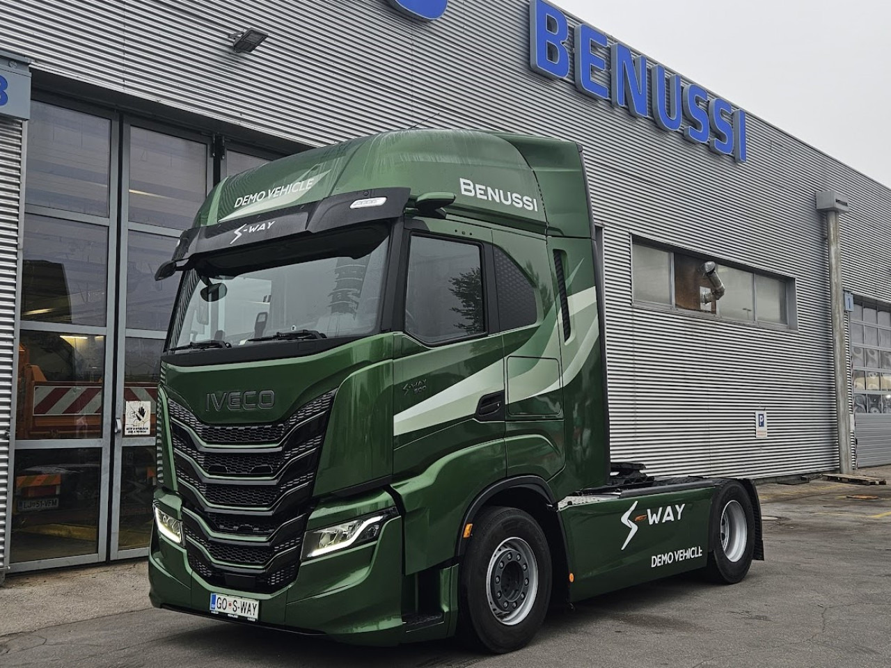 IVECO S-Way AS440S50T/P - Nyergesvontató: 1 kép. IVECO S-Way AS440S50T/P - Nyergesvontató: 1 kép.