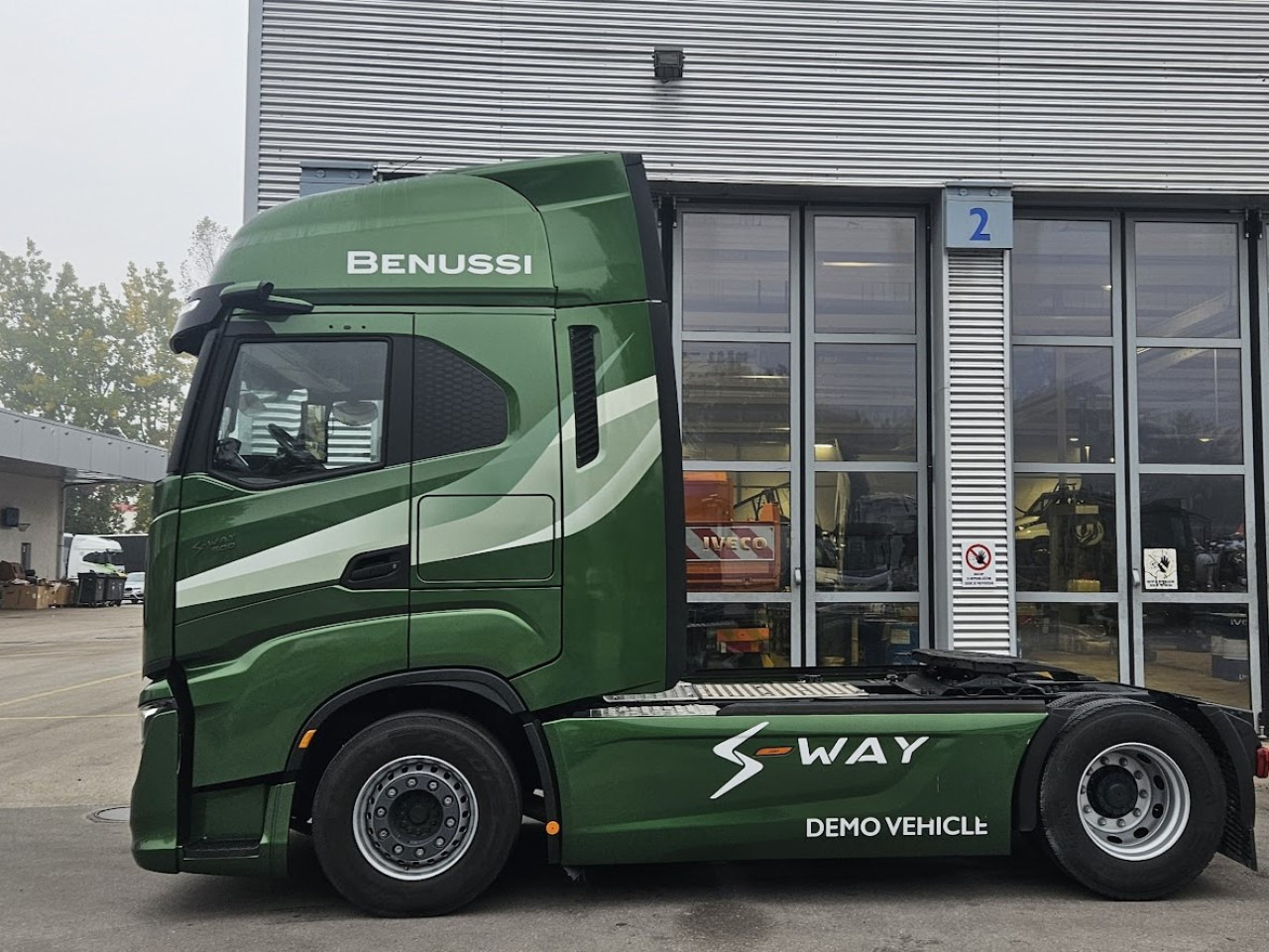 IVECO S-Way AS440S50T/P - Nyergesvontató: 2 kép. IVECO S-Way AS440S50T/P - Nyergesvontató: 2 kép.