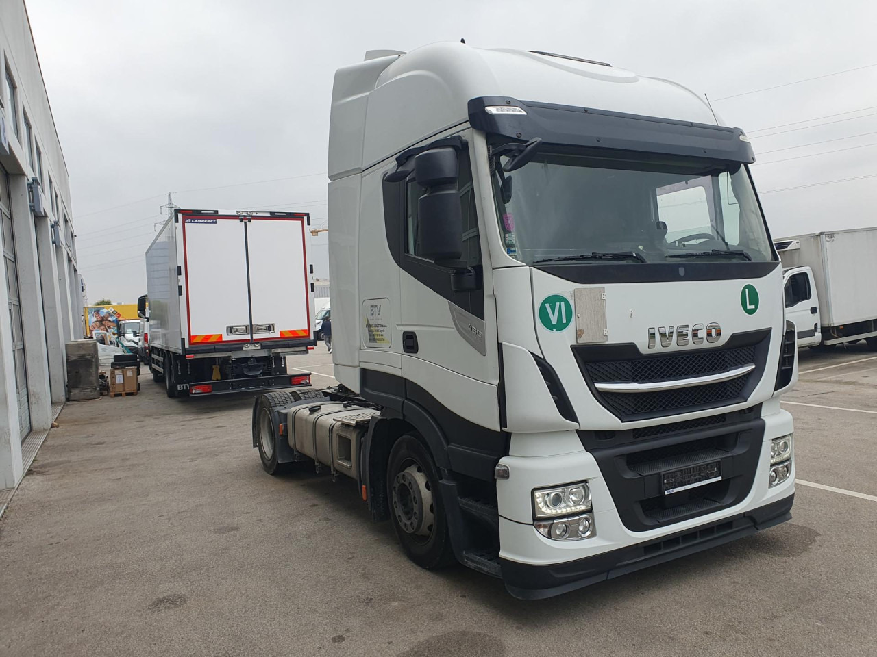 IVECO Stralis AS440S48T/FP LT - Nyergesvontató: 2 kép. IVECO Stralis AS440S48T/FP LT - Nyergesvontató: 2 kép.