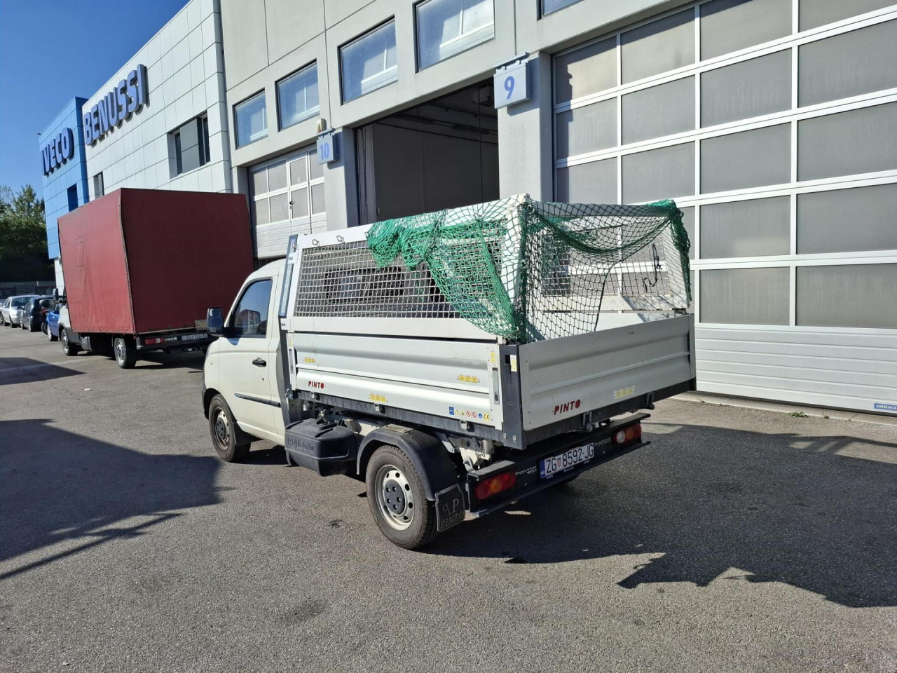 PIAGGIO Porter NP6 SW SR START - Billenőplatós kisteherautó: 3 kép. PIAGGIO Porter NP6 SW SR START - Billenőplatós kisteherautó: 3 kép.