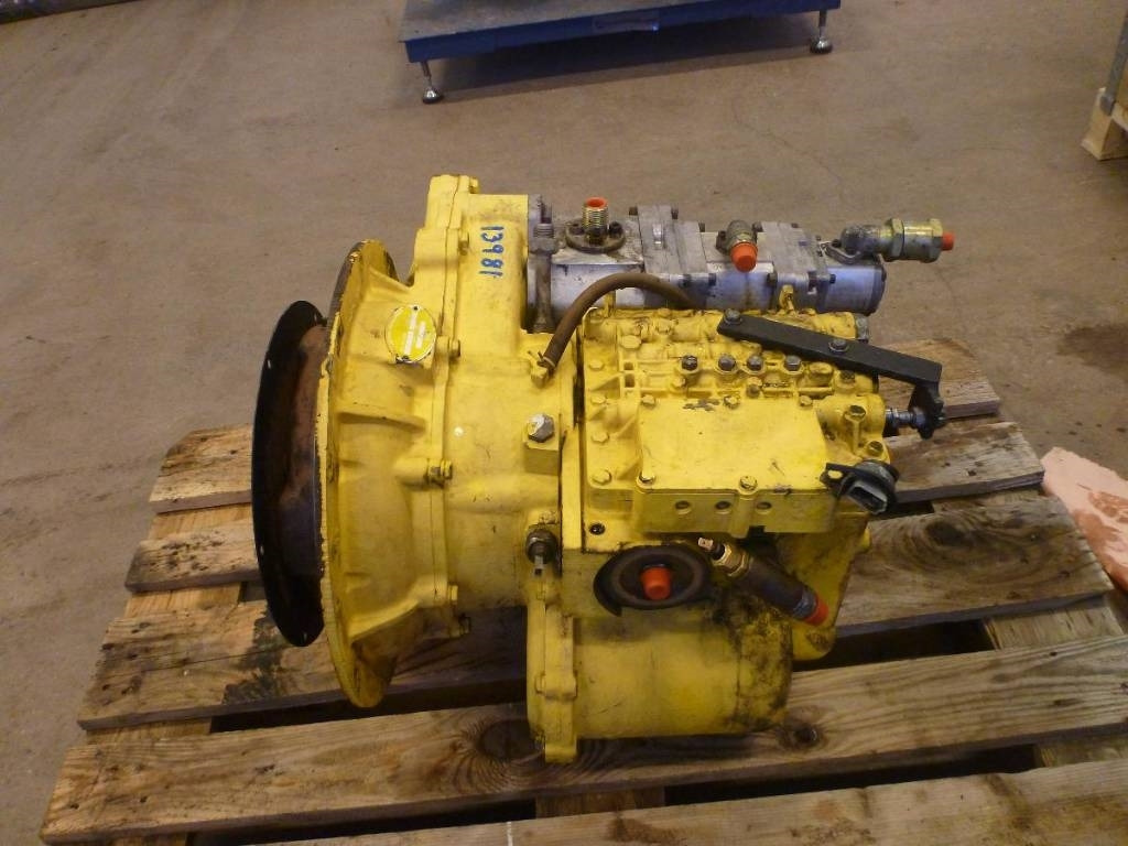 CAT 305.5 E Växellåda, 1022-028  - Sebességváltó - Építőipari gépek: 1 kép. CAT 305.5 E Växellåda, 1022-028  - Sebességváltó - Építőipari gépek: 1 kép.