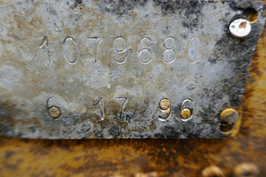 CAT 980 G, Bakaxel 1079680 - Tengely és alkatrészek - Építőipari gépek: 3 kép. CAT 980 G, Bakaxel 1079680 - Tengely és alkatrészek - Építőipari gépek: 3 kép.