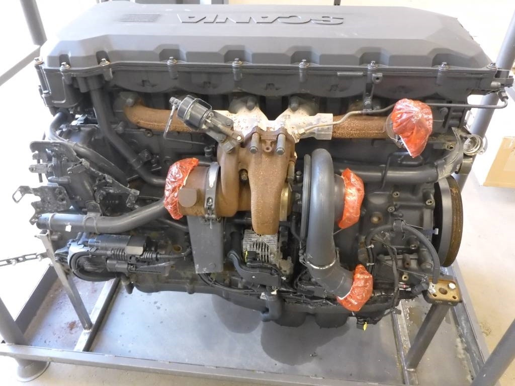 Scania S 500  - Motor - Teherautó: 3 kép. Scania S 500  - Motor - Teherautó: 3 kép.