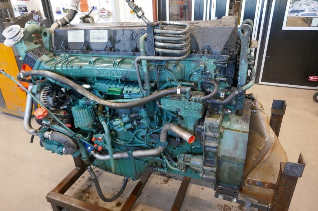 Volvo D13 H, L250G - Motor - Építőipari gépek: 4 kép. Volvo D13 H, L250G - Motor - Építőipari gépek: 4 kép.