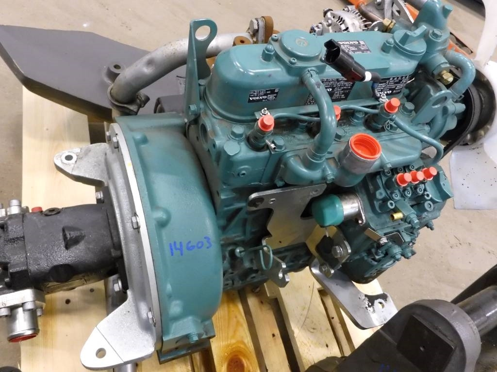 Volvo EC 27 D, VOE15678903 - Motor - Építőipari gépek: 1 kép. Volvo EC 27 D, VOE15678903 - Motor - Építőipari gépek: 1 kép.