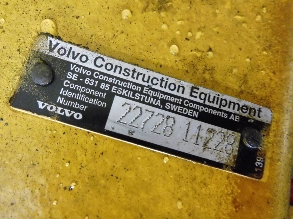 Volvo L180 HL Växellåda, 22728 11228 - Sebességváltó - Építőipari gépek: 1 kép. Volvo L180 HL Växellåda, 22728 11228 - Sebességváltó - Építőipari gépek: 1 kép.
