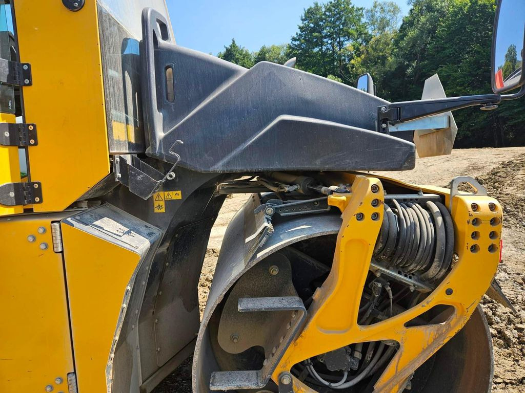 BOMAG BW 174 AP-4F AM, Tandem Roller - Úthenger: 5 kép. BOMAG BW 174 AP-4F AM, Tandem Roller - Úthenger: 5 kép.