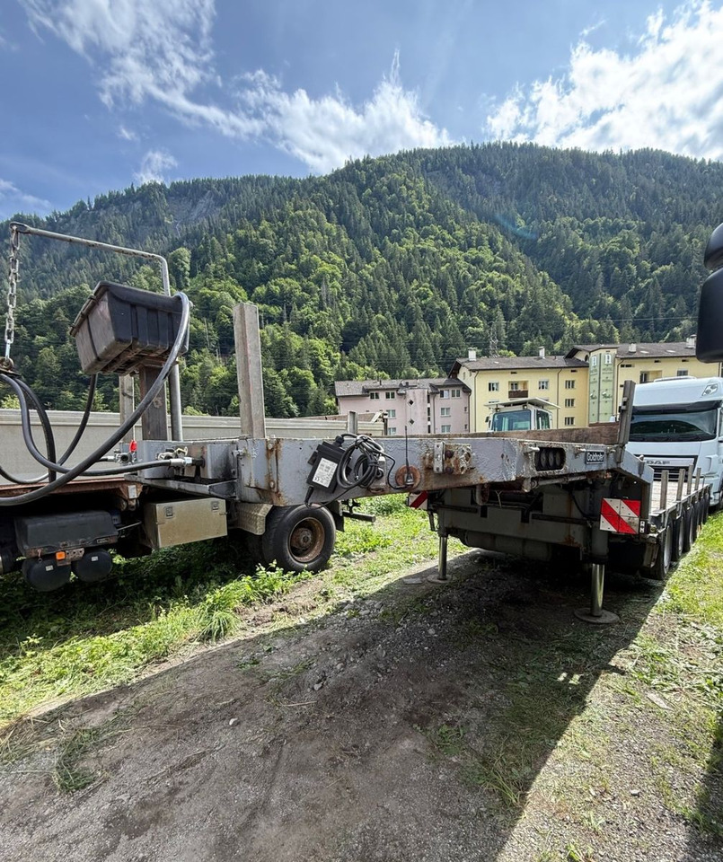 Goldhofer STZ-L6-67/80A, 94ton, verbreiterbar - Félpótkocsi mélybölcsős: 2 kép. Goldhofer STZ-L6-67/80A, 94ton, verbreiterbar - Félpótkocsi mélybölcsős: 2 kép.