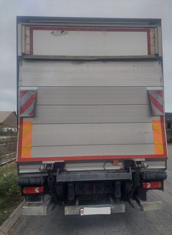 Iveco 140 E25 Eurocargo, E5, Carrier Supra 850 Iveco 140E25 Eurocargo, E5, Carrier Supra 850 - Hűtős teherautó: 4 kép. Iveco 140 E25 Eurocargo, E5, Carrier Supra 850 Iveco 140E25 Eurocargo, E5, Carrier Supra 850 - Hűtős teherautó: 4 kép.