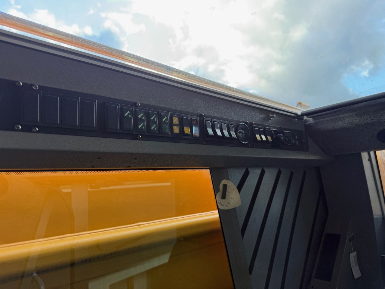 Darus autó Liebherr LTM 1160/2 UTM655 10x6, FLYJIB, SWISS: 10 kép. Darus autó Liebherr LTM 1160/2 UTM655 10x6, FLYJIB, SWISS: 10 kép.