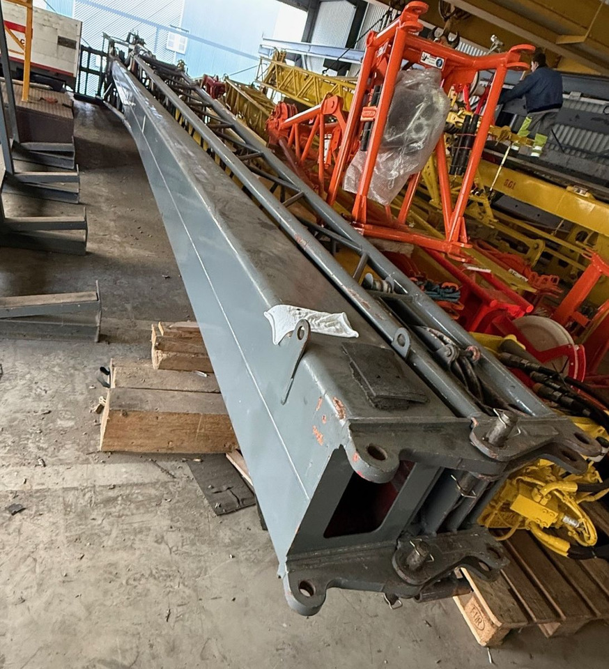 Darus autó Liebherr LTM 1160/2 UTM655 10x6, FLYJIB, SWISS: 17 kép. Darus autó Liebherr LTM 1160/2 UTM655 10x6, FLYJIB, SWISS: 17 kép.