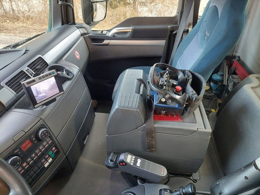 Darus autó, Horgos rakodó teherautó MAN TGS 35.480 8x4, E5, Fassi F235CXP Kran+Abroll: 18 kép.