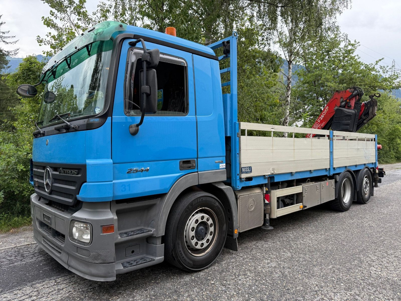 Mercedes-Benz Actros 2544 6x2, E5, EPS, Fassi F260XP, Retarder - Darus autó: 5 kép. Mercedes-Benz Actros 2544 6x2, E5, EPS, Fassi F260XP, Retarder - Darus autó: 5 kép.