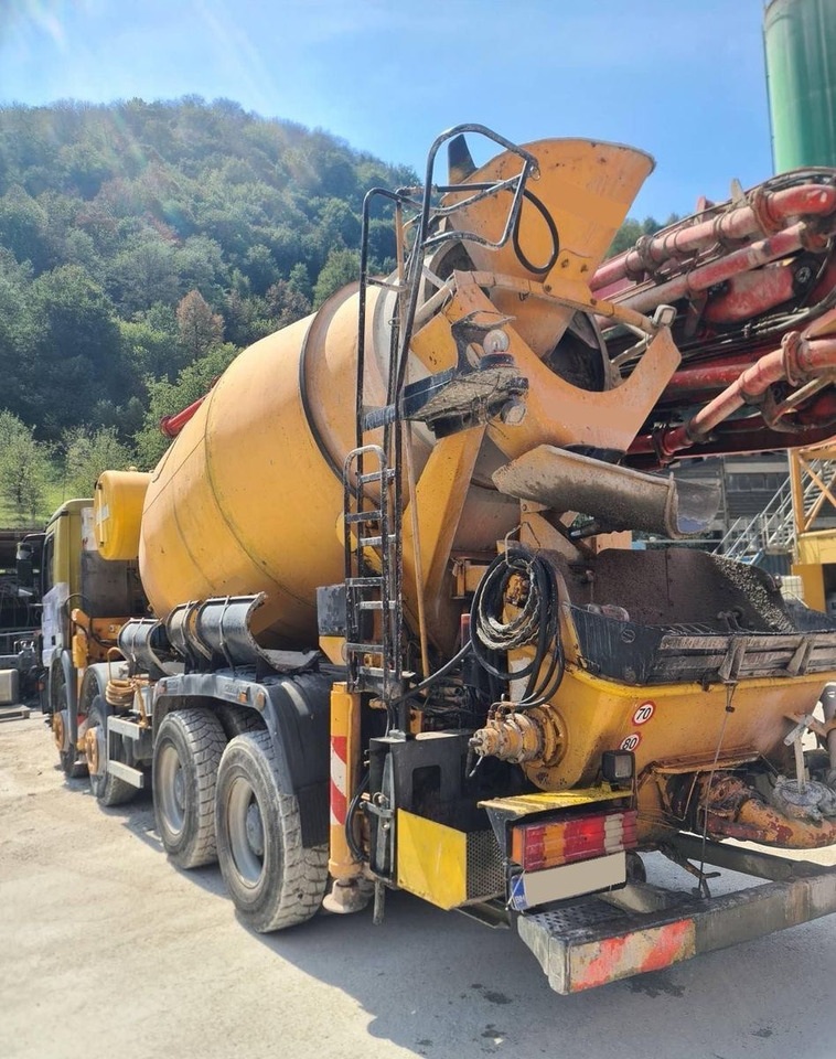 Mercedes-Benz Actros 4141B 8x4, MP2, CIFA 28m Magnum - Betonpumpa: 3 kép. Mercedes-Benz Actros 4141B 8x4, MP2, CIFA 28m Magnum - Betonpumpa: 3 kép.