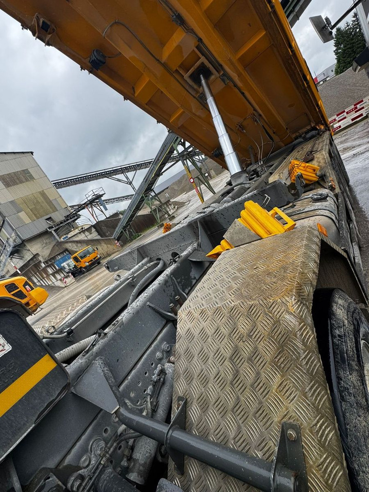 Mercedes-Benz Arocs 4448 10x4,E6,Schwarzmueller Kipper, Retard - Billenőplatós teherautó: 4 kép. Mercedes-Benz Arocs 4448 10x4,E6,Schwarzmueller Kipper, Retard - Billenőplatós teherautó: 4 kép.