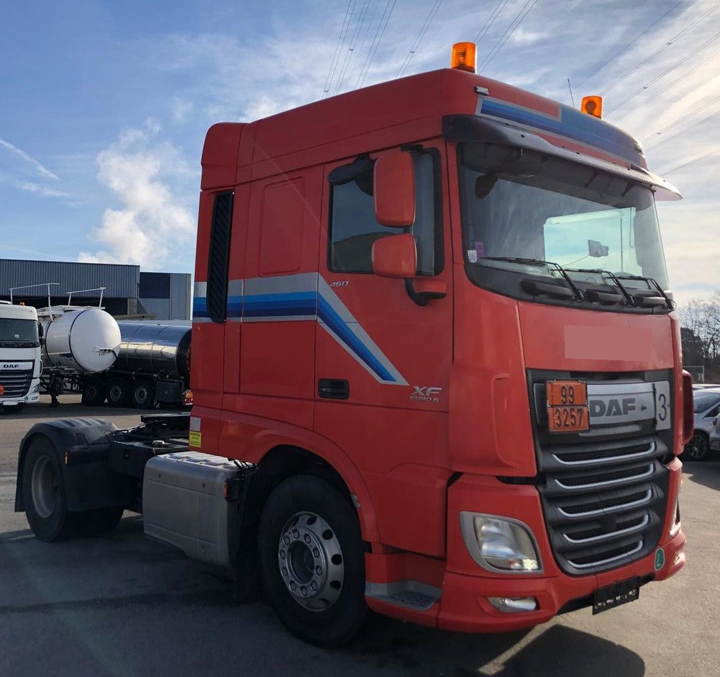 DAF XF460 FT 4x2, Euro 6, ADR, Hydraulik - Nyergesvontató: 3 kép. DAF XF460 FT 4x2, Euro 6, ADR, Hydraulik - Nyergesvontató: 3 kép.