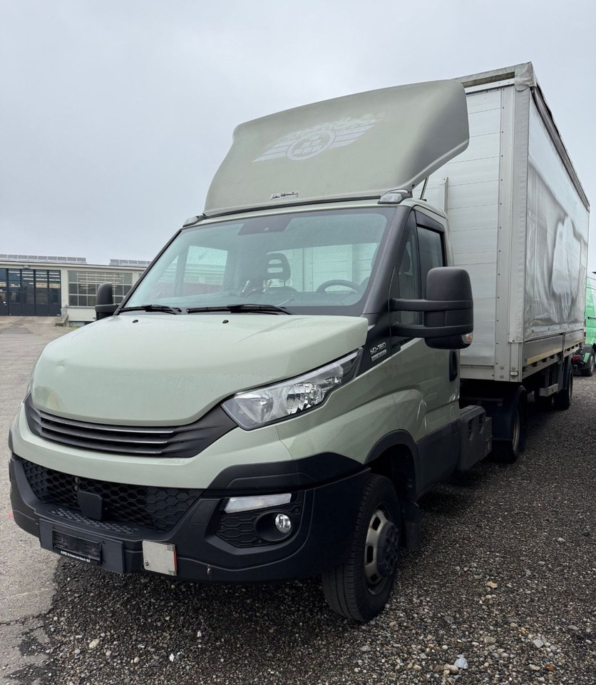Iveco 50C18T Daily 4x2,E6,mit Auflieger Mobas 7.5 Lade - Nyergesvontató: 3 kép. Iveco 50C18T Daily 4x2,E6,mit Auflieger Mobas 7.5 Lade - Nyergesvontató: 3 kép.