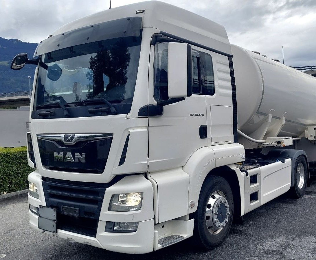 MAN TGS 18.420 4x2, E6, ADR, Retarder - Nyergesvontató: 1 kép. MAN TGS 18.420 4x2, E6, ADR, Retarder - Nyergesvontató: 1 kép.