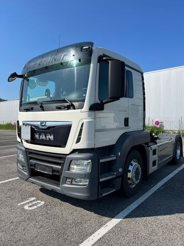 MAN TGS 18.460 4x2, Euro 6, ADR MAN TGS 18.460 4x2, Euro 6, ADR - Nyergesvontató: 2 kép. MAN TGS 18.460 4x2, Euro 6, ADR MAN TGS 18.460 4x2, Euro 6, ADR - Nyergesvontató: 2 kép.