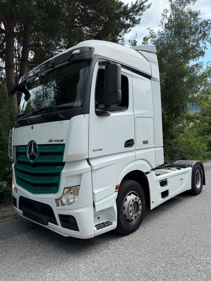 Mercedes-Benz Actros 1846 4x2, E6, Retarder, 2X - Nyergesvontató: 1 kép. Mercedes-Benz Actros 1846 4x2, E6, Retarder, 2X - Nyergesvontató: 1 kép.