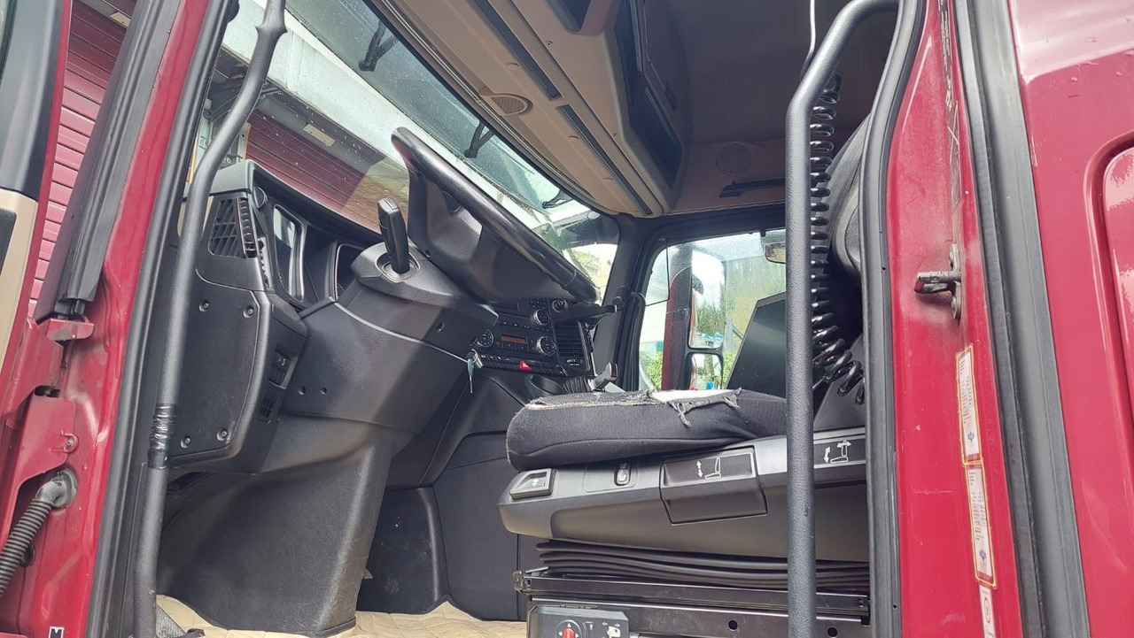 Nyergesvontató Mercedes-Benz Actros 1848 4x2, E6,Lowliner,verstellbare Sattel: 9 kép.