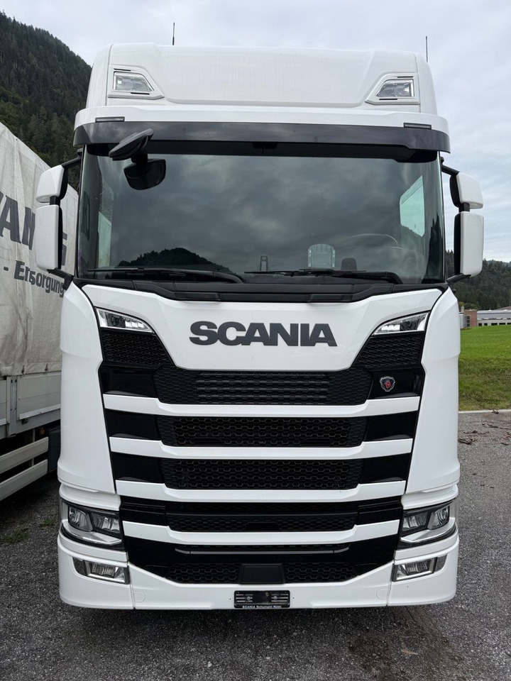 Scania S500 4x2, Euro 6, Retarder - Nyergesvontató: 2 kép. Scania S500 4x2, Euro 6, Retarder - Nyergesvontató: 2 kép.