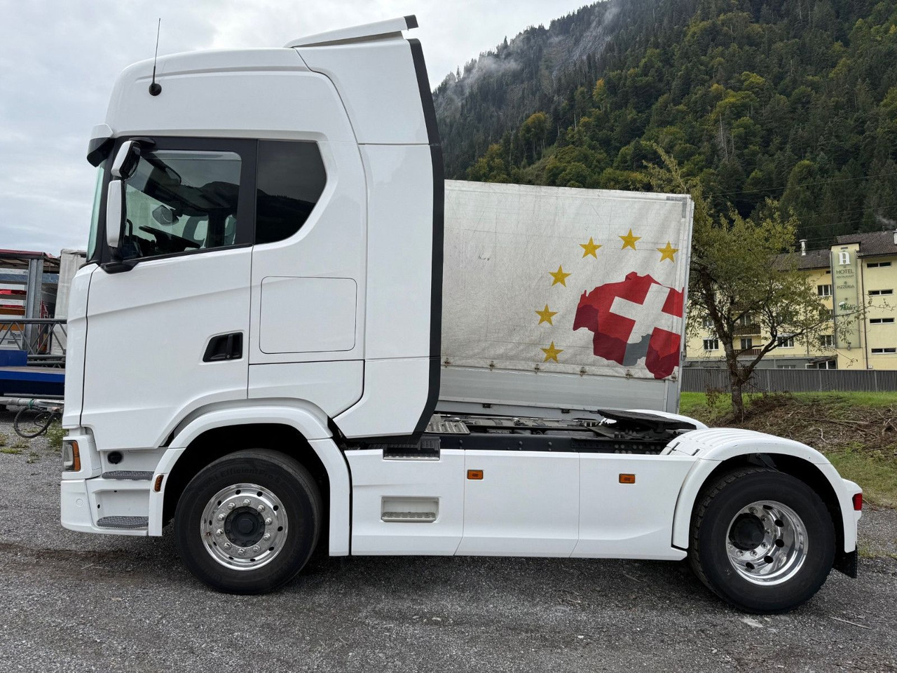 Scania S500 4x2, Euro 6, Retarder - Nyergesvontató: 4 kép. Scania S500 4x2, Euro 6, Retarder - Nyergesvontató: 4 kép.