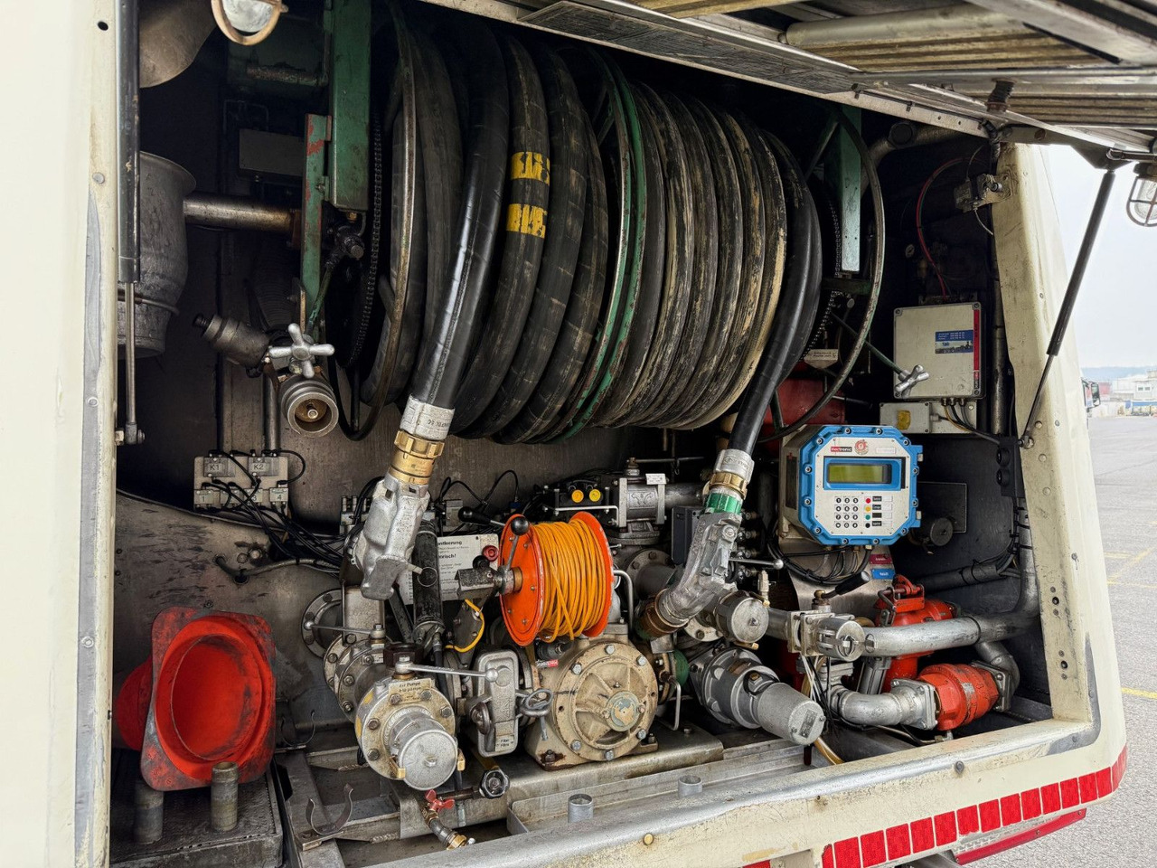 Renault C460 4x2, Euro 6,ADR,Diesel Benzin,Rohr Anhaeger Renault C460 4x2, Euro 6c, ADR, Diesel Benzin - Tartályos teherautó: 5 kép. Renault C460 4x2, Euro 6,ADR,Diesel Benzin,Rohr Anhaeger Renault C460 4x2, Euro 6c, ADR, Diesel Benzin - Tartályos teherautó: 5 kép.