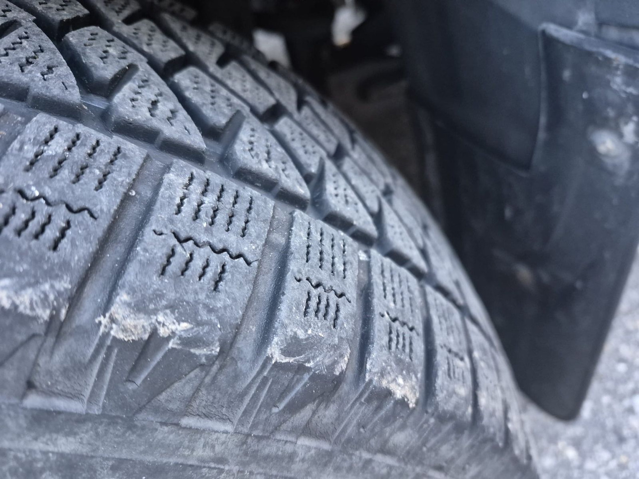 Hűtős kisteherautó Renault Master T35 dCi 120, Carrier Xarios 350, -20C: 15 kép.