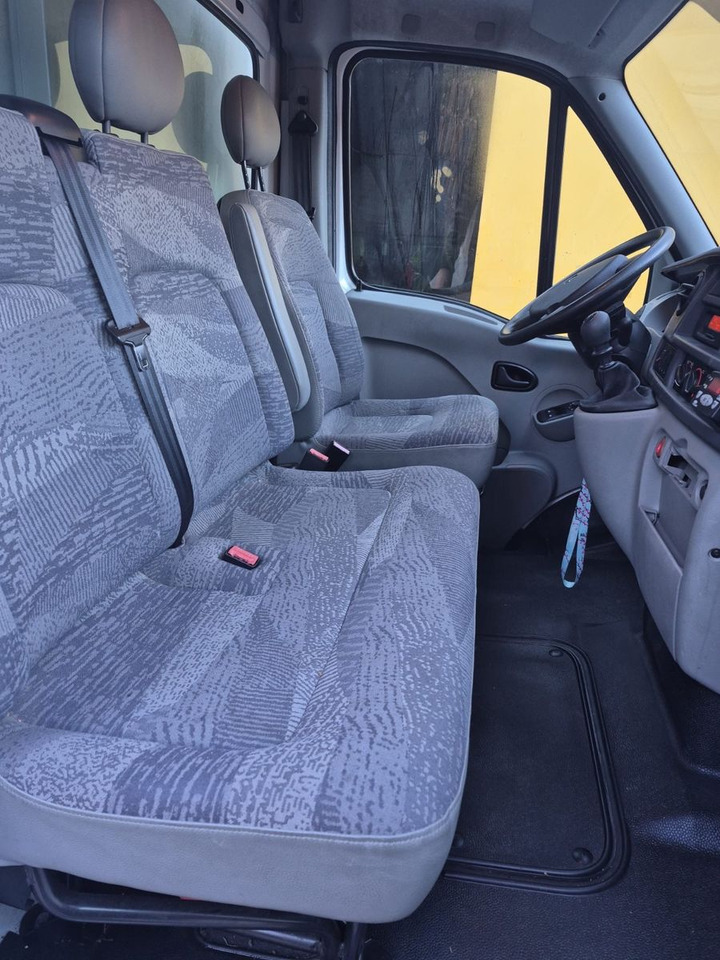 Hűtős kisteherautó Renault Master T35 dCi 120, Carrier Xarios 350, -20C: 11 kép.