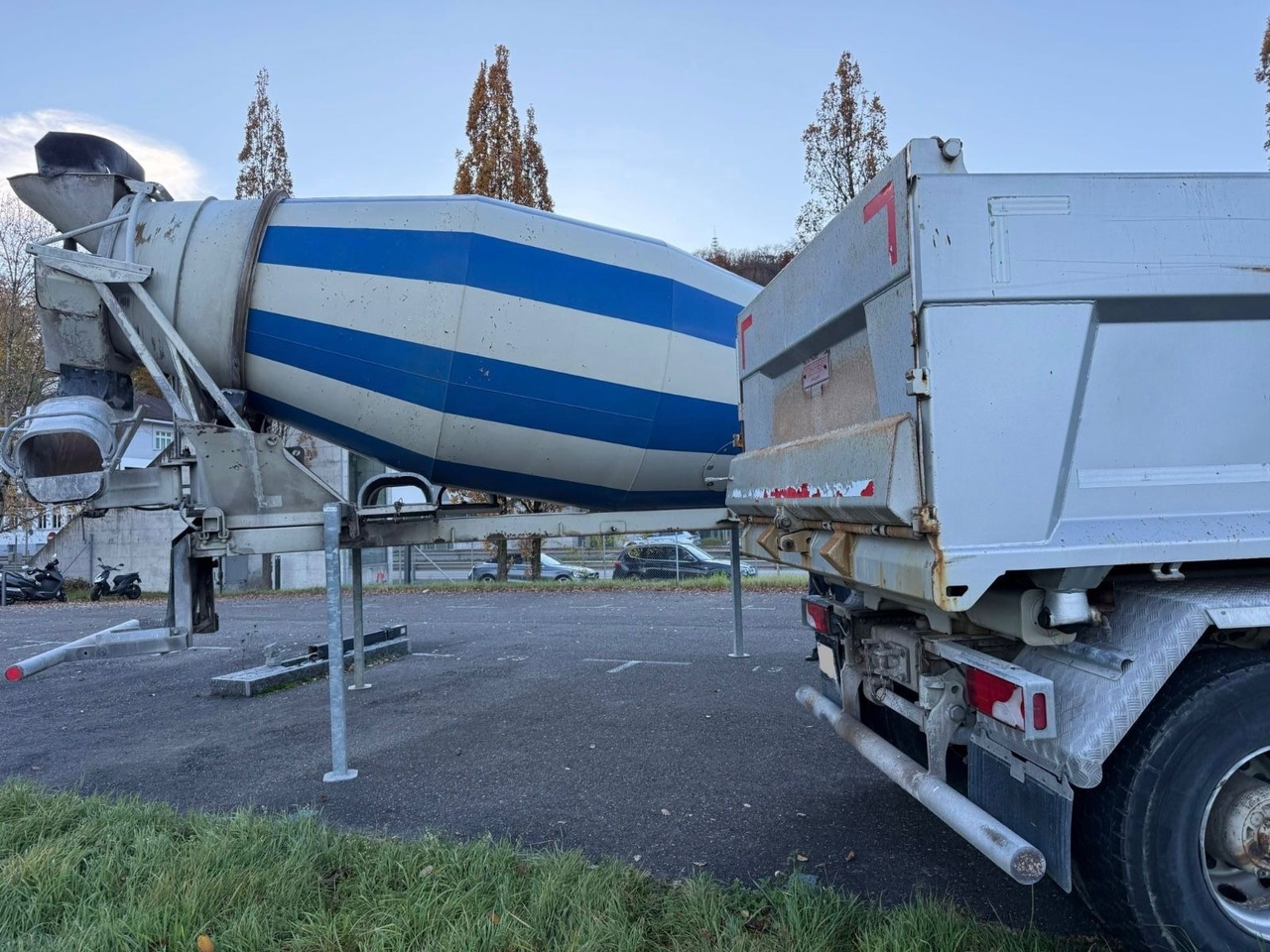 Scania G410 8x4, E6, Wechselsystem Mischer+Kipper - Betonmixer: 3 kép. Scania G410 8x4, E6, Wechselsystem Mischer+Kipper - Betonmixer: 3 kép.