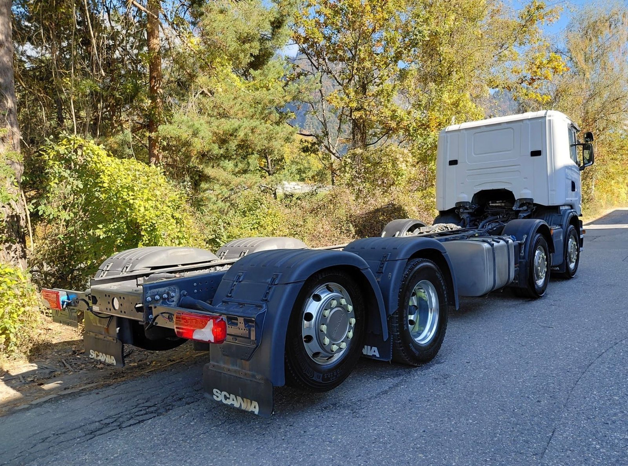 Scania G490 8x2, ADR, Retarder, Opticruise, Fahrgestell - Alvaz teherautó: 3 kép. Scania G490 8x2, ADR, Retarder, Opticruise, Fahrgestell - Alvaz teherautó: 3 kép.
