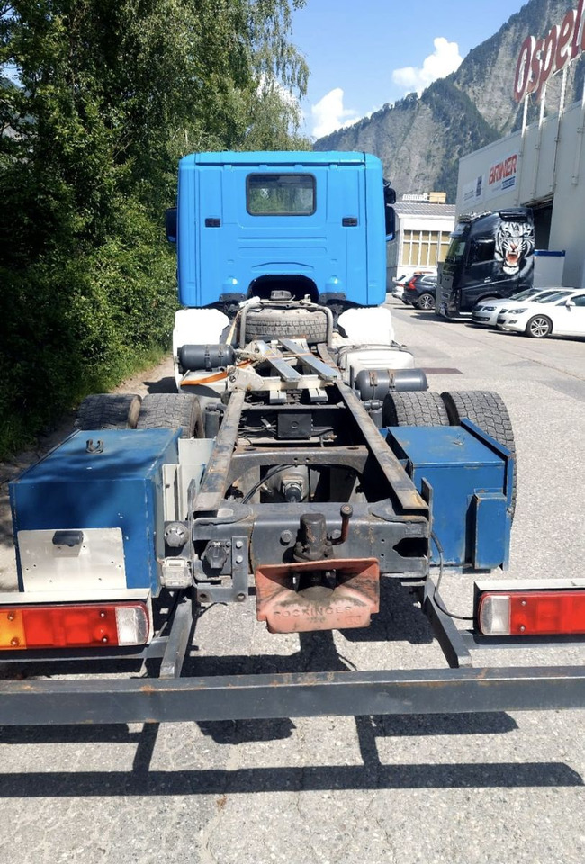 Scania R124LB 420 4x2, Euro 3 - Alvaz teherautó: 5 kép. Scania R124LB 420 4x2, Euro 3 - Alvaz teherautó: 5 kép.